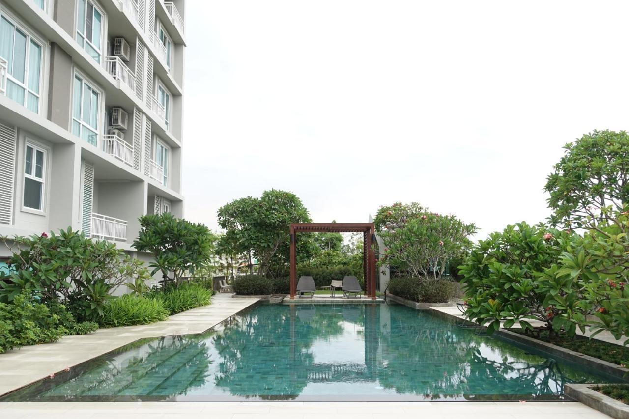 The Garden 304 Hotel Si Maha Phot Buitenkant foto